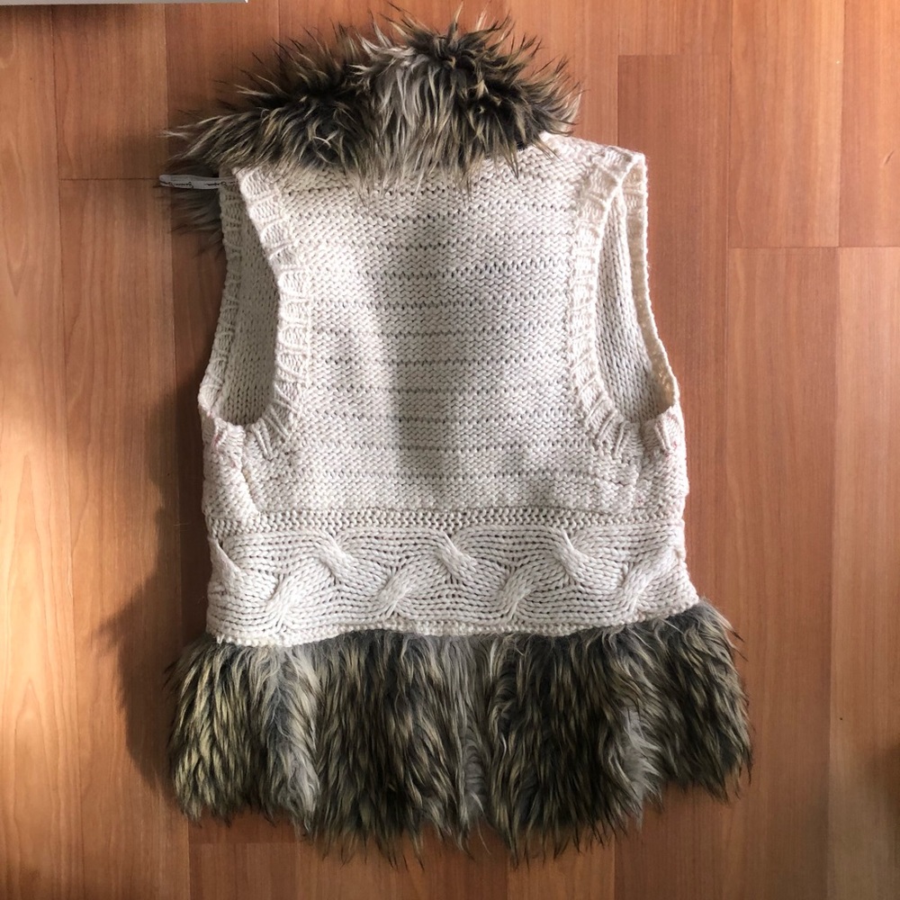 Fur Vest - Picture 3 of 5